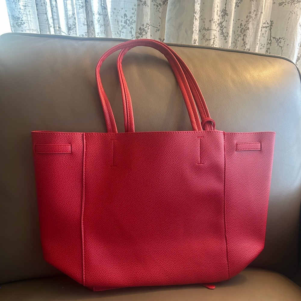 Elizabeth Arden Vibrant Red ❤️♥️Bucket and Tote Bag - Picture 5 of 17